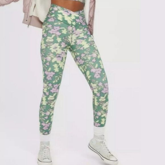 aerie Pants - Aerie Women Offline Green Floral Print High‎ Rise
Crossover 7/8 Tight Leggings S